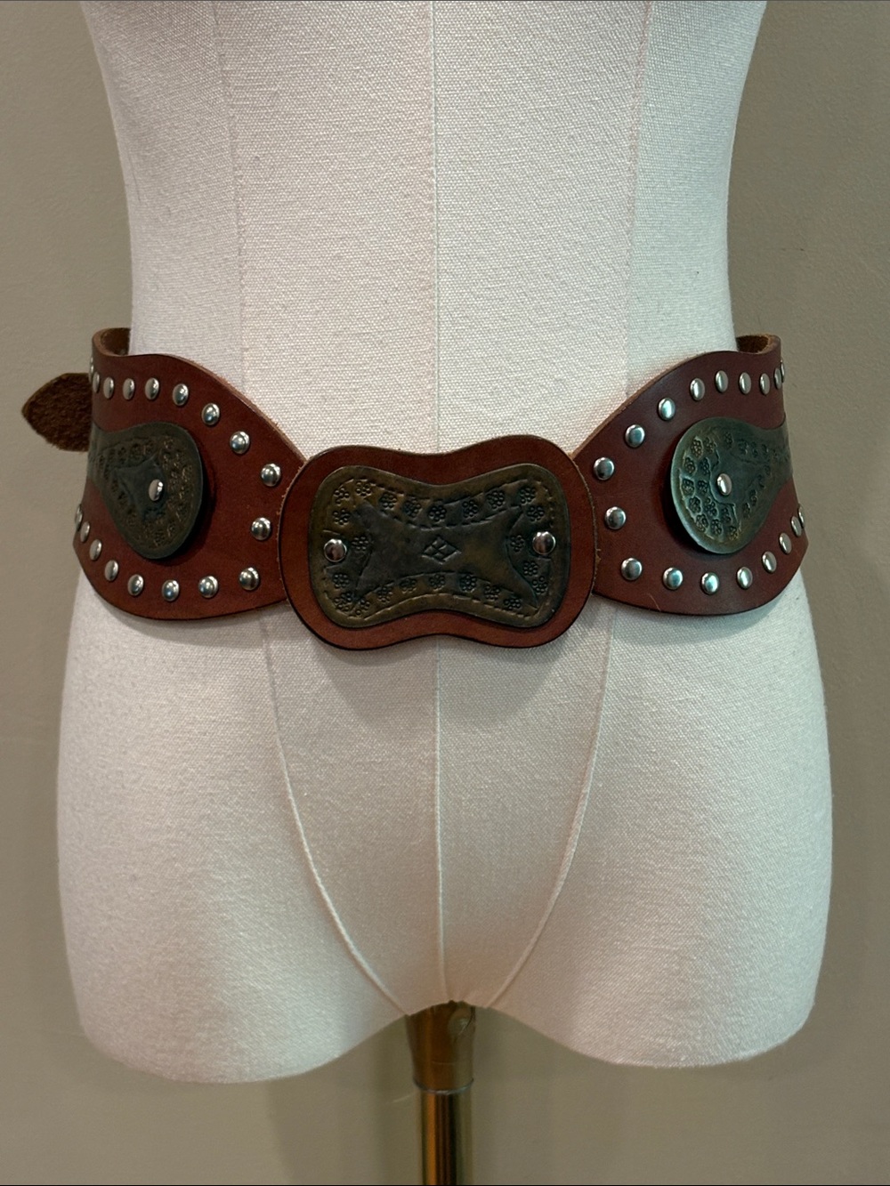 Vintage Ralph Lauren Collection c. 2002 Western Tooled Metal Wide Leather Belt S